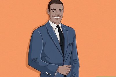 How to Dress for a Speech